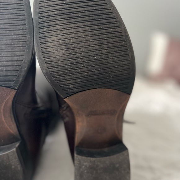 Aldo Prettner Brown Zip-Up Riding Boots, size 39 (7) - Picture 9 of 9